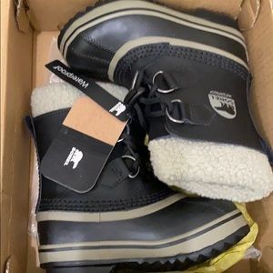 Sorrel youth pack TP snow boots